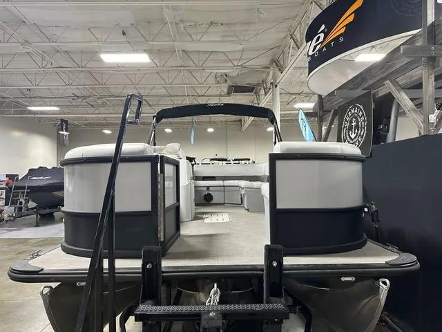 Slide: The Image of Bentley Pontoons Fish N Cruise 223 (Sport3) 2023 - 3