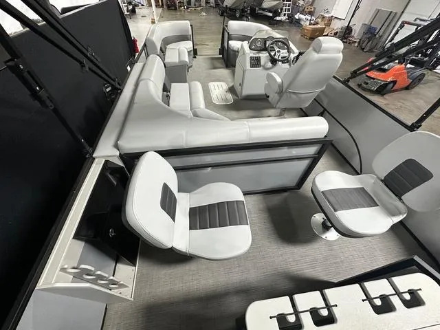 Slide: The Image of Bentley Pontoons Fish N Cruise 223 (Sport3) 2023 - 7