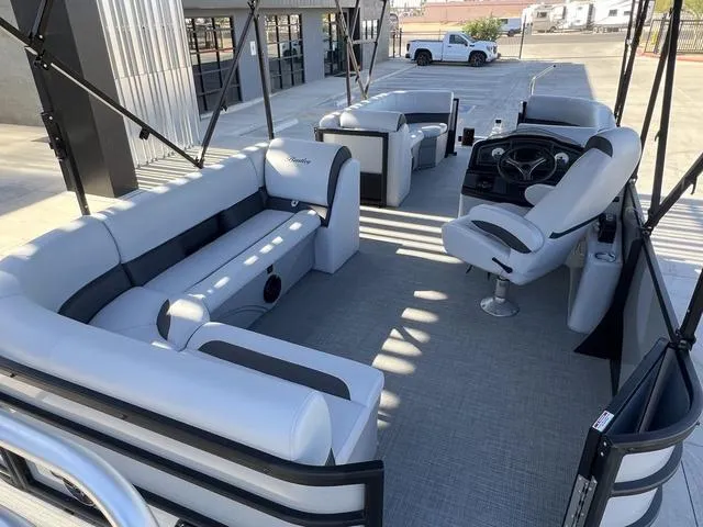 Slide: The Image of Bentley Pontoons Legacy 220 Cruise XL 2024 - 8