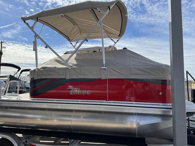 Slide: The Image of Tahoe Sport Cruise 15 FT 2023 - 4