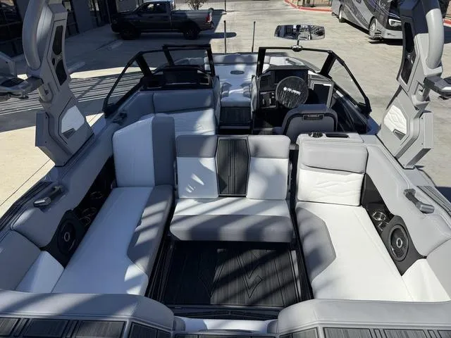 Slide: The Image of Supra SA 575 2025 - 11