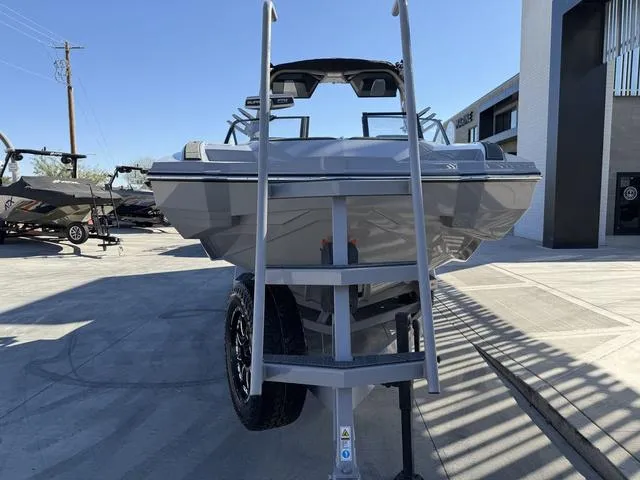 Slide: The Image of Supra SA 575 2025 - 3