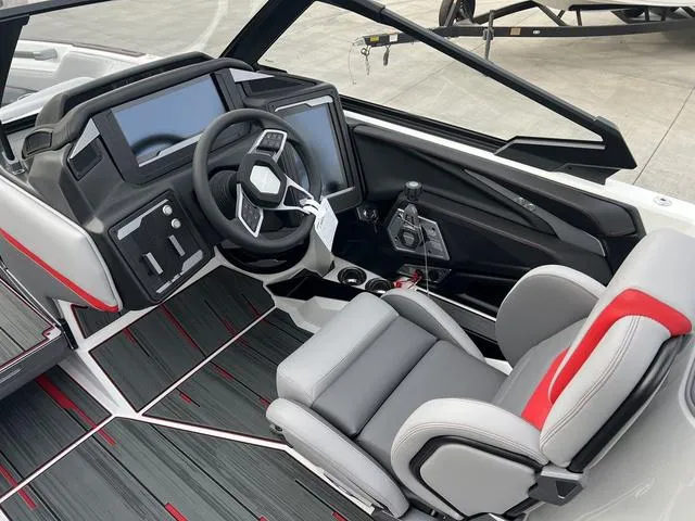 Slide: The Image of Supra SL 450 2025 - 12