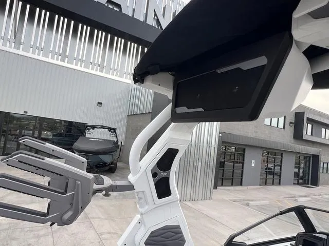 Slide: The Image of Supra SL 450 2025 - 15