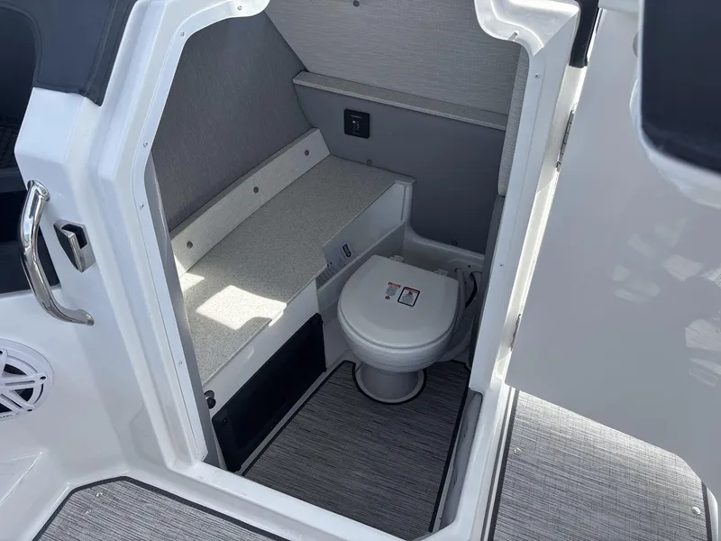 Slide: The Image of Cobalt R6 Surf 2025 - 11