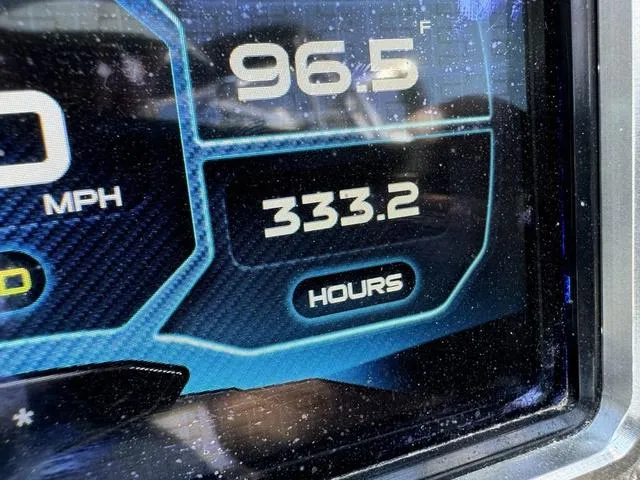 Slide: The Image of MasterCraft X46 2014 - 12