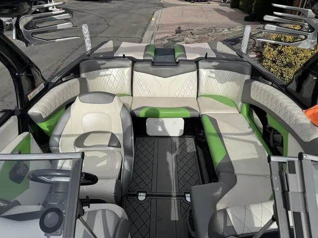 Slide: The Image of Tigé Z1 2015 - 10