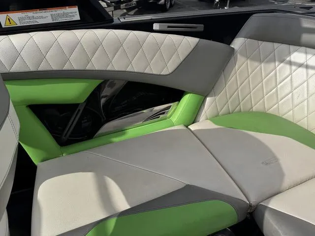 Slide: The Image of Tigé Z1 2015 - 11