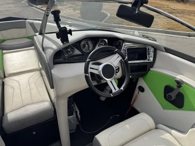 Slide: The Image of Tigé Z1 2015 - 3