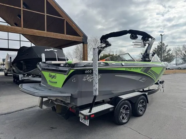 Slide: The Image of Tigé Z1 2015 - 4