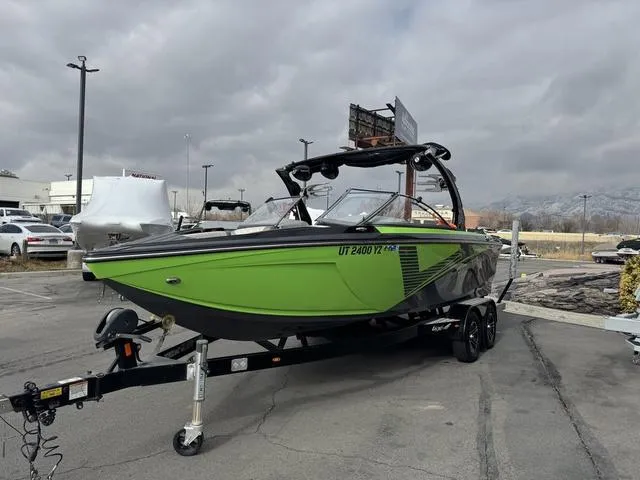 Slide: The Image of Tigé Z1 2015 - 6