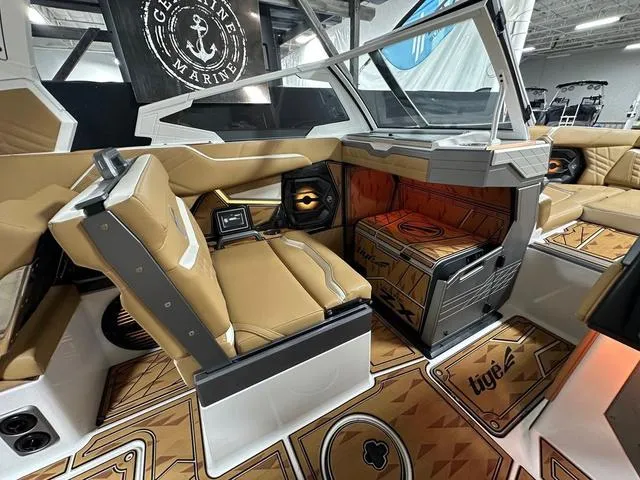 Slide: The Image of Tigé 25ZX 2025 - 12