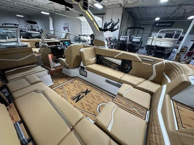 Slide: The Image of Tigé 25ZX 2025 - 7