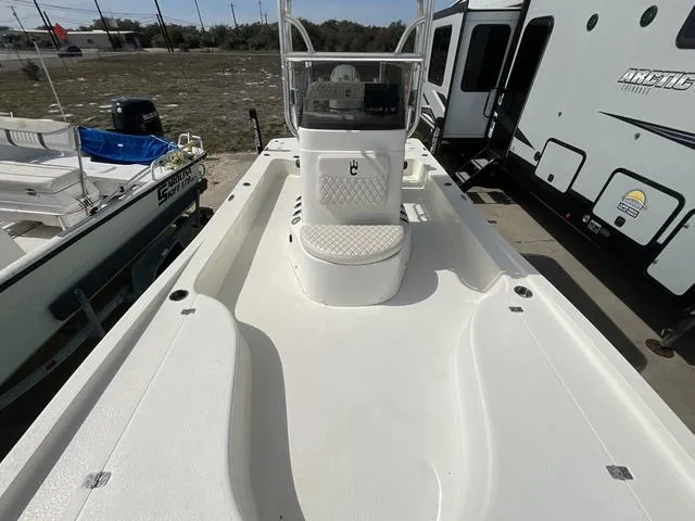 Slide: The Image of Catalyst Boat Works 2200 SWK 2022 - 8