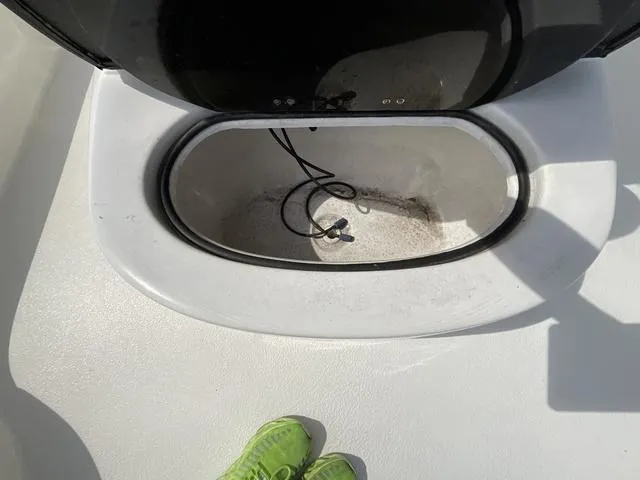 Slide: The Image of Catalyst Boat Works 2200 SWK 2022 - 9