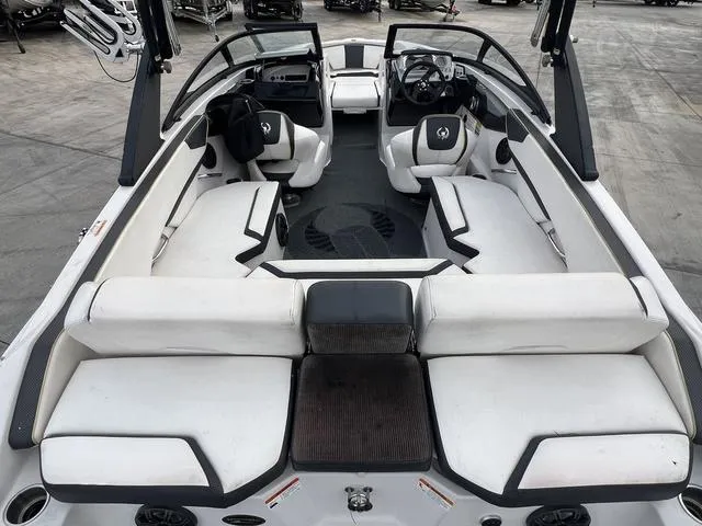 Slide: The Image of Scarab 215 Impulse Wake Edition 2016 - 20