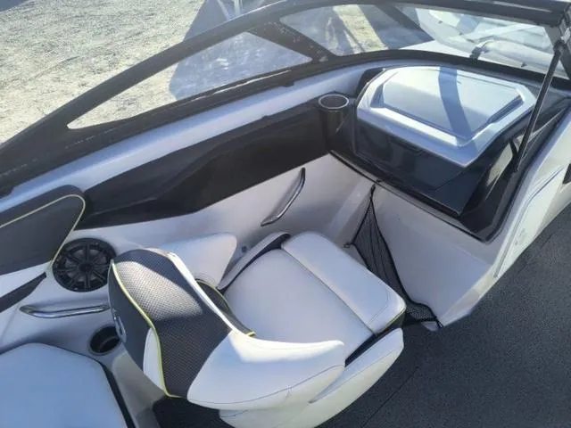 Slide: The Image of Scarab 215 Impulse Wake Edition 2016 - 24