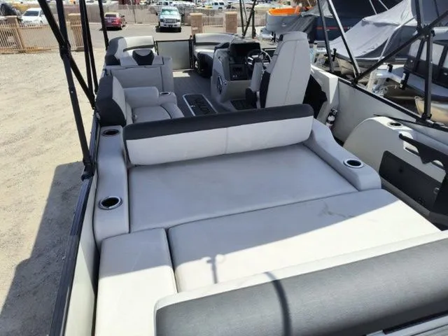 Slide: The Image of Avalon Catalina Versatile Rear Lounger 25 FT 2025 - 13