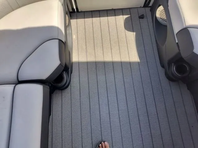 Slide: The Image of Avalon Catalina Versatile Rear Lounger 25 FT 2025 - 16