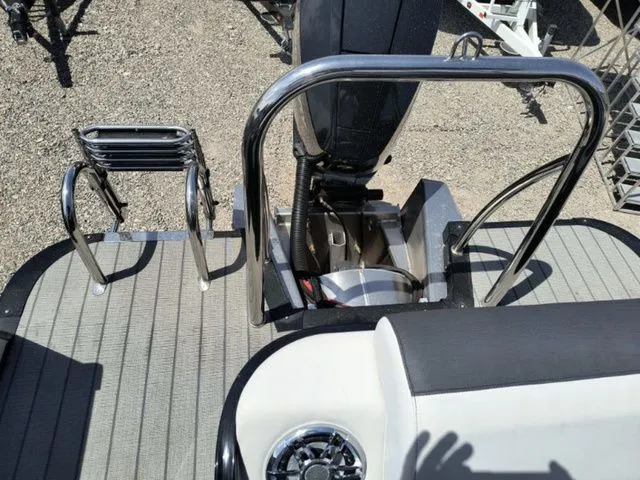 Slide: The Image of Avalon Catalina Versatile Rear Lounger 25 FT 2025 - 20