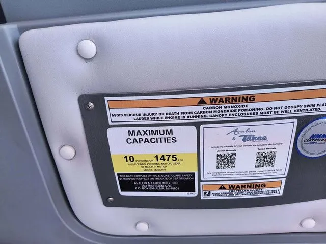 Slide: The Image of Avalon 19FT Quad Lounger 2025 - 7