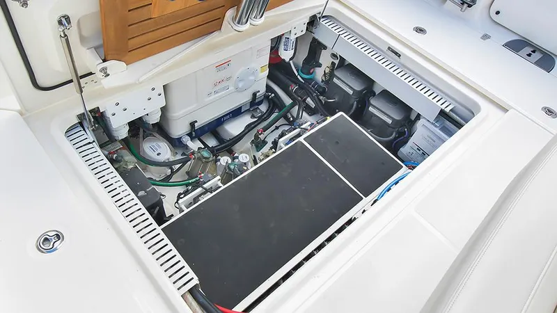 Slide: The Image of Engine compartment - 25