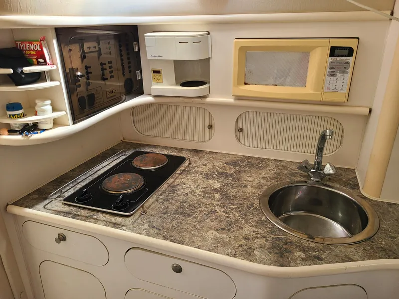 Slide: The Image of Rinker Fiesta Vee 330 2000 - 10