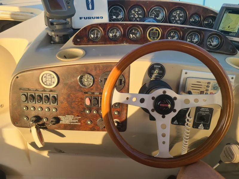 Slide: The Image of Rinker Fiesta Vee 330 2000 - 15