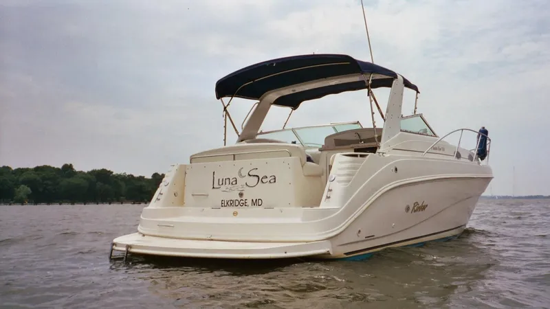 Slide: The Image of Rinker Fiesta Vee 330 2000 - 3