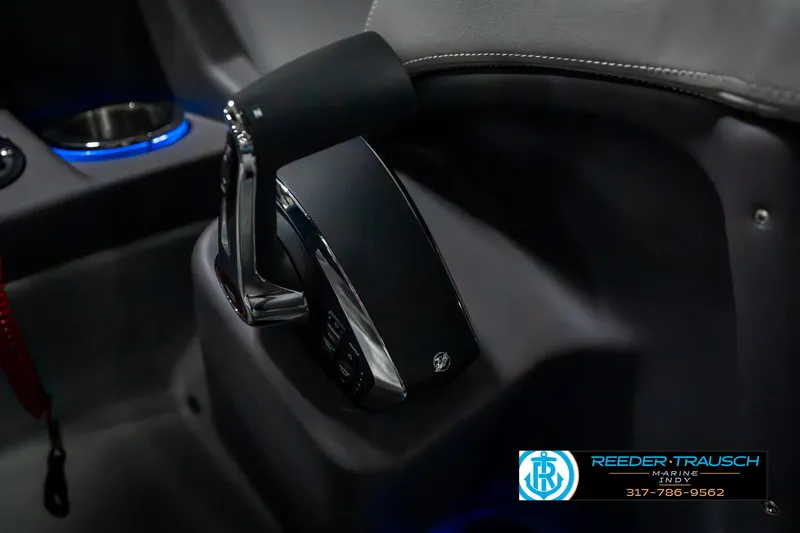 Slide: The Image of Throttle control of 2025 Bennington 23 RSBWA boat with illuminated cup holder. - 42