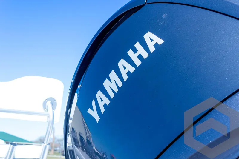 Slide: The Image of Close-up of Yamaha engine on 2025 G3 Bay 21 GX boat. - 22