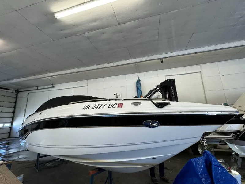 Slide: The Image of Chaparral 220 SSi 2006 - 3