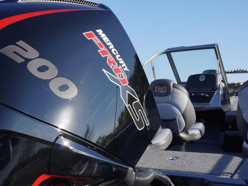 Slide: The Image of 2025 Ranger 1880MS boat with Mercury Pro XS 200 engine, interior view. - 4