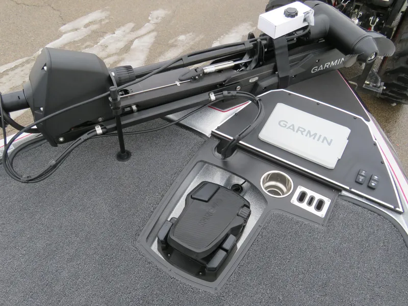 Slide: The Image of 2025 Ranger Z519R Cup-Equipped boat with Garmin electronics and trolling motor. - 10