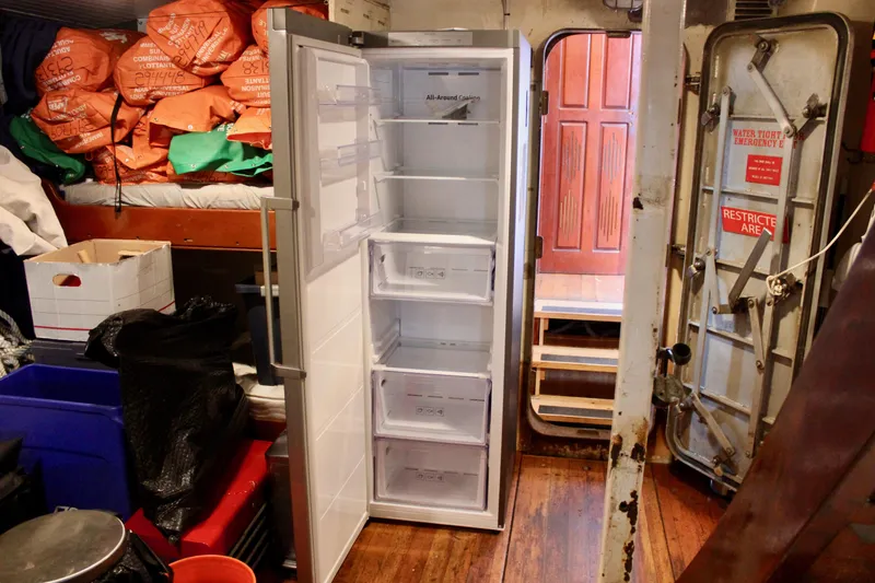 Slide: The Image of Custom Lahaina Welding Co. Square Topsail Ketch 1988 - 85