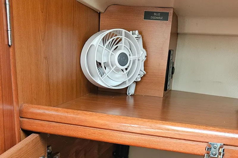 Slide: The Image of Hunter e36 2011 - 52