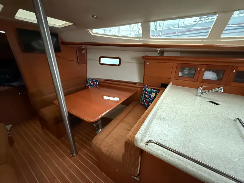 Slide: The Image of Hunter e36 2011 - 95