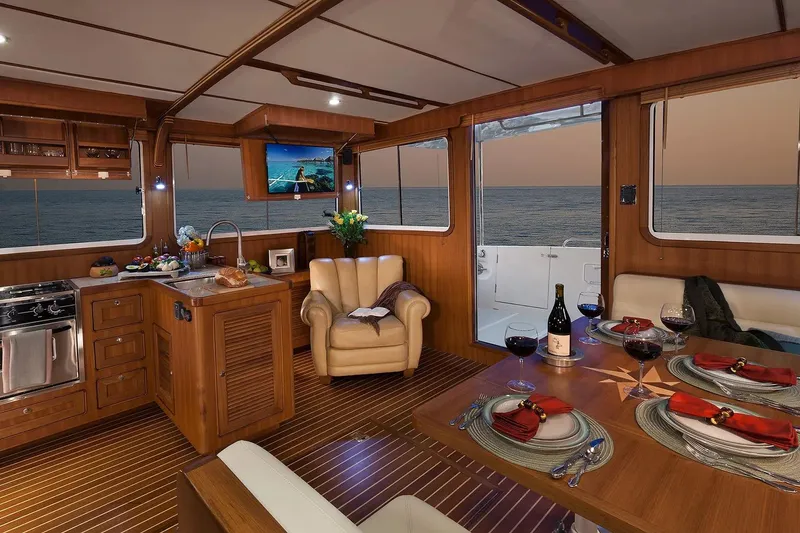 Slide: The Image of Salon & Galley - 8