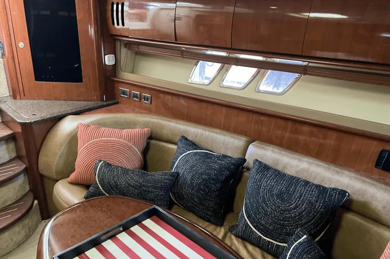 Slide: The Image of Sea Ray 44 Sundancer 2006 - 30