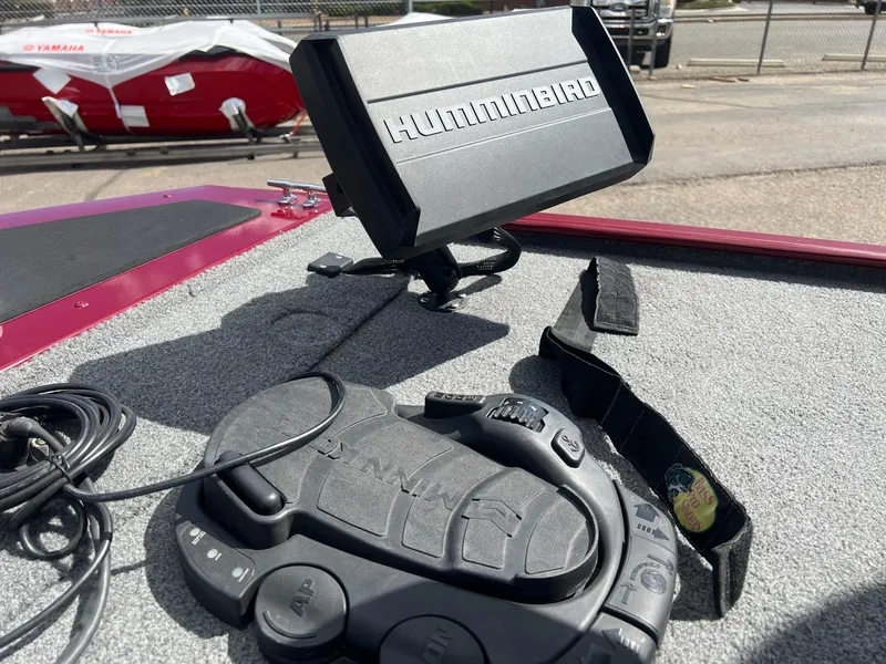 Slide: The Image of Tracker Pro 170 2017 - 45