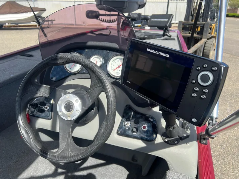 Slide: The Image of Tracker Pro 170 2017 - 46