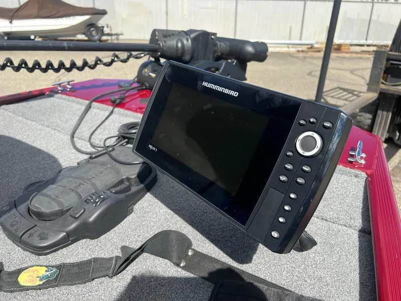 Slide: The Image of Tracker Pro 170 2017 - 48