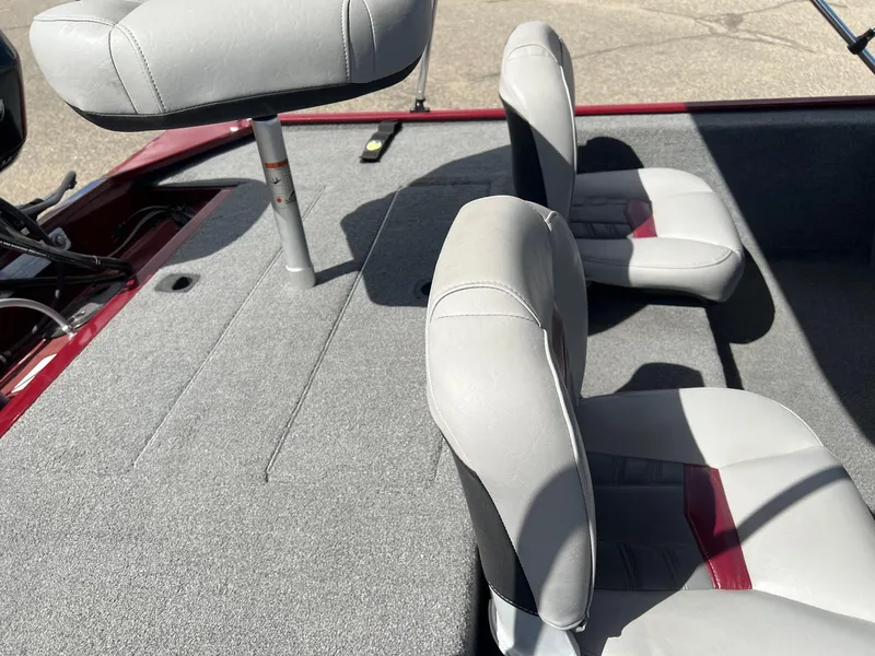 Slide: The Image of Tracker Pro 170 2017 - 52