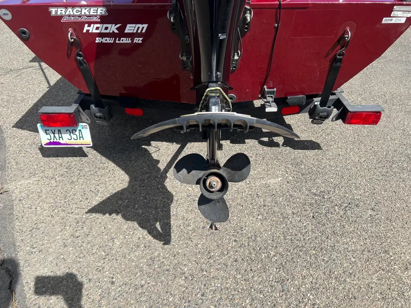 Slide: The Image of Tracker Pro 170 2017 - 53