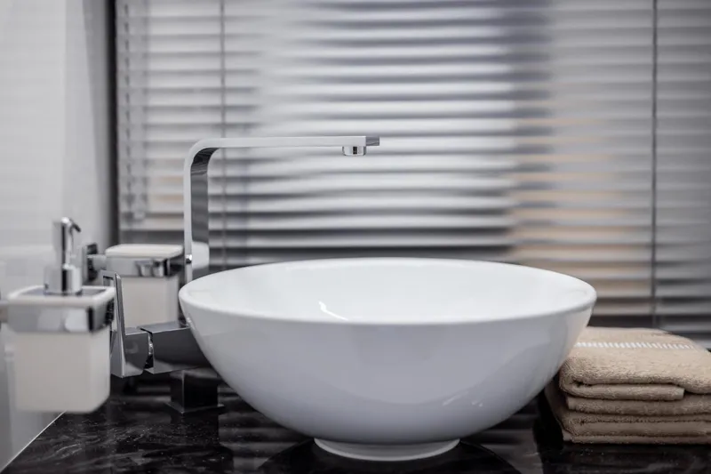 Slide: The Image of Galeon 325 GTO 2025 - 44