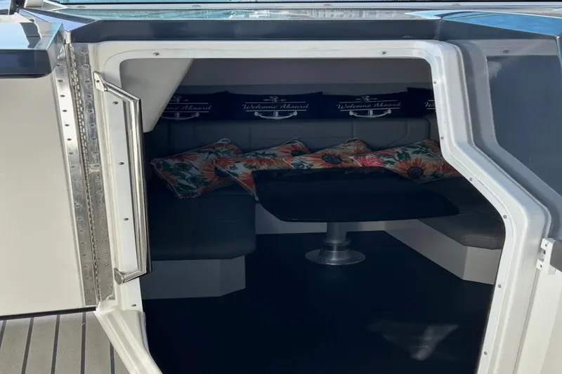 Slide: The Image of Formula 430 Super Sport Crossover 2017 - 18