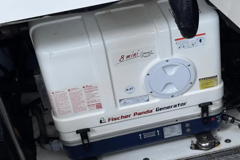 Slide: The Image of Formula 430 Super Sport Crossover 2017 - 26