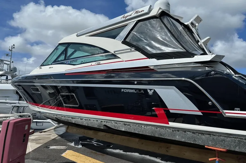 Slide: The Image of Formula 430 Super Sport Crossover 2017 - 3