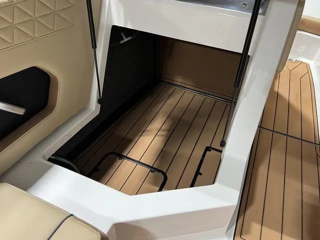 Slide: The Image of Correct Craft Super Air Nautique GS20 2025 - 19