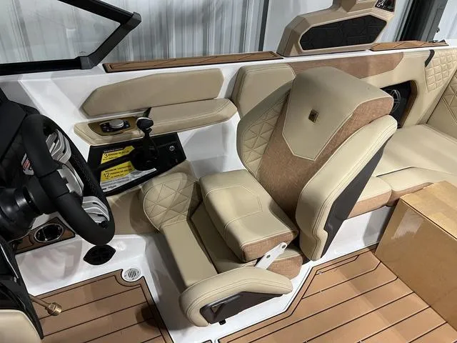 Slide: The Image of Correct Craft Super Air Nautique GS20 2025 - 22